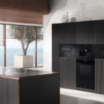 Elegantes y modernas, así son las cocinas con electrodomésticos negros