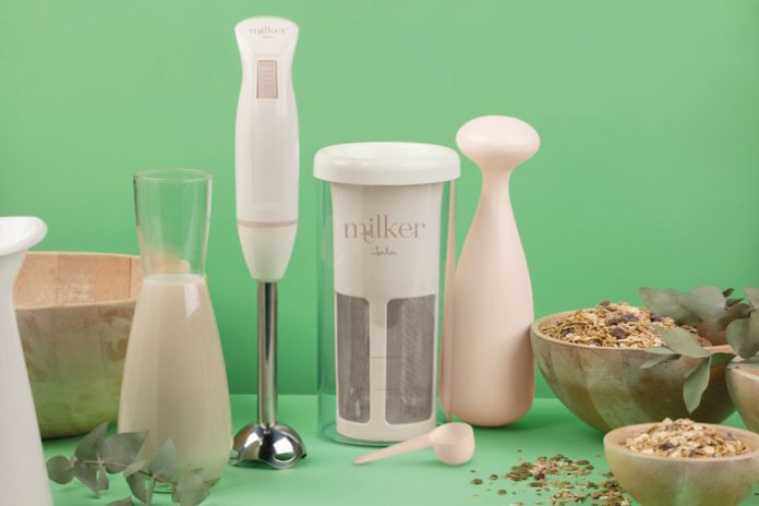Bebe natural con Milker JELV2350 de Jata