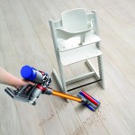 Dyson V8