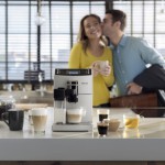 Elige entre un intenso café espresso o el clásico con leche con la nueva cafetera Philips Café au Lait