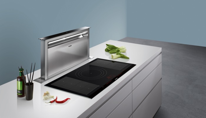 Extractor de encimera Siemens iQ700, tecnología visible únicamente cuando se necesita Extractor de encimera Siemens iQ700, tecnología visible únicamente cuando se necesita