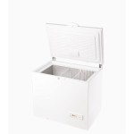 Nuevo congelador de Indesit, abierto