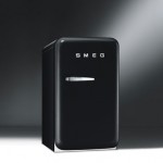 SMEG negro